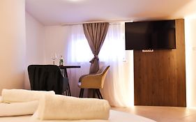 Jr Piran B&B